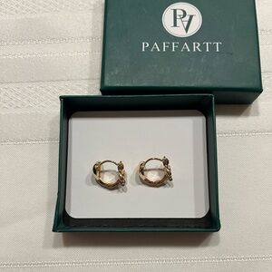 Double sided hoops. New Paffartt earrings: Teddy bear + heart hoop earrings.